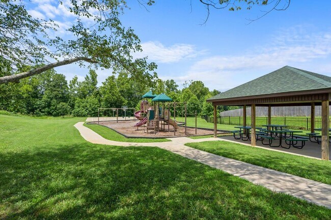 Building Photo - Stylish One-Level Home with 3 Bedrooms, 2 ...