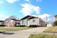 Building Photo - 32105 Knapp Ave