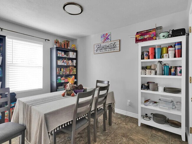 Building Photo - Available Soon!