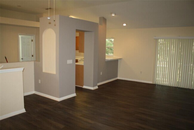 Building Photo - 6309 Rosefinch Ct