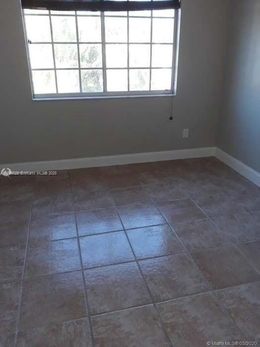Building Photo - 11415 SW 149th Ct