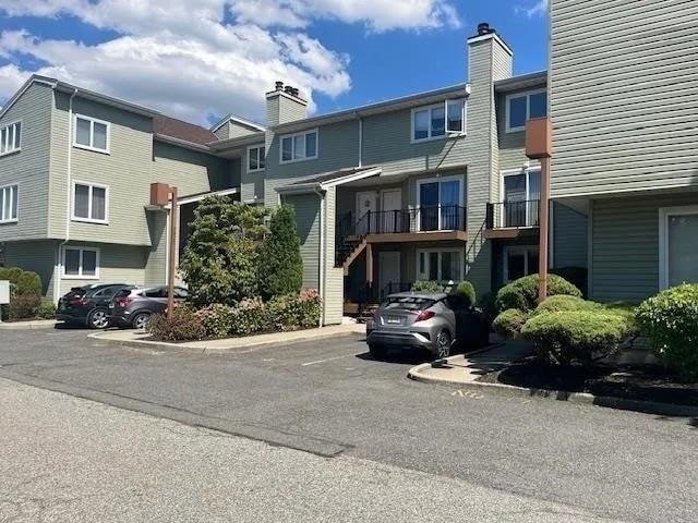 Building Photo - 700 10th St