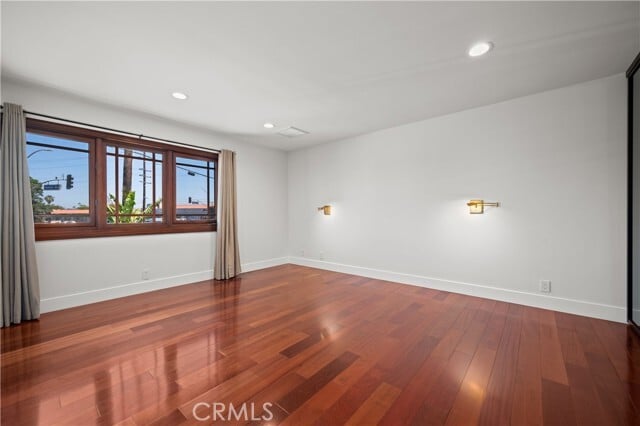 Building Photo - 9462 Pier Dr