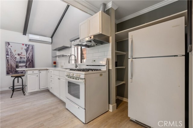 Building Photo - 6221 Agnes Ave