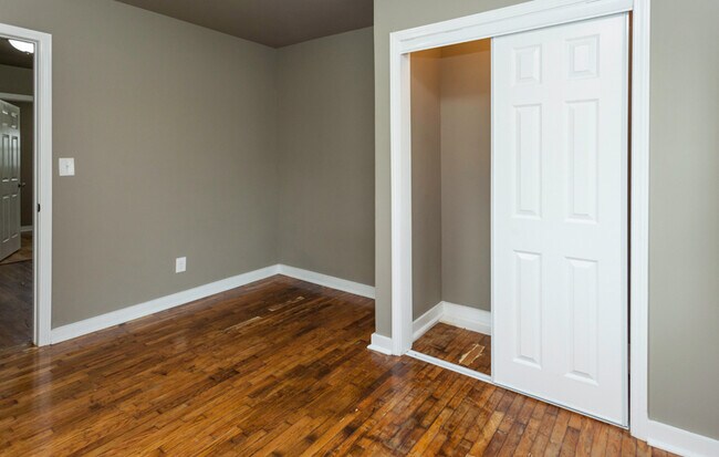 Building Photo - Cozy 3 Bedroom 1 Bathroom- Located near bl...