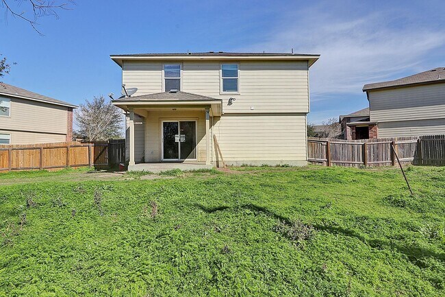 Building Photo - Well Maintained 3 Bedroom Home in Converse