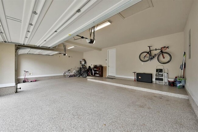 Building Photo - 51 Sandwell Place