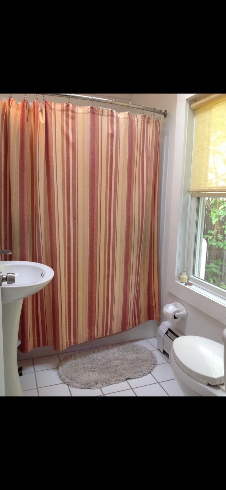 Building Photo - 128 N Putt Corners Rd