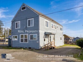 Building Photo - 206 128th St S