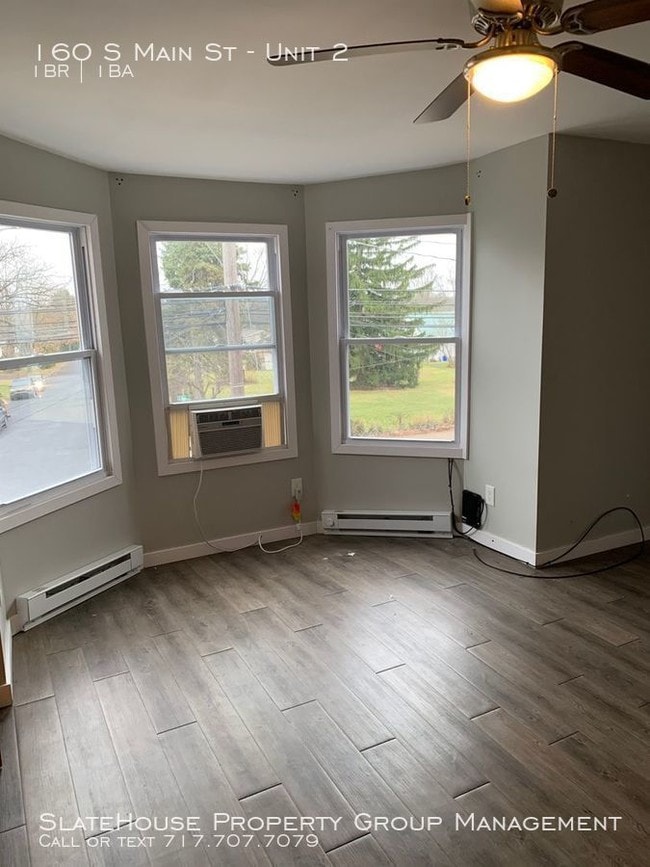 Beautiful one bedroom apt fully remodeled ! 160 S Main St