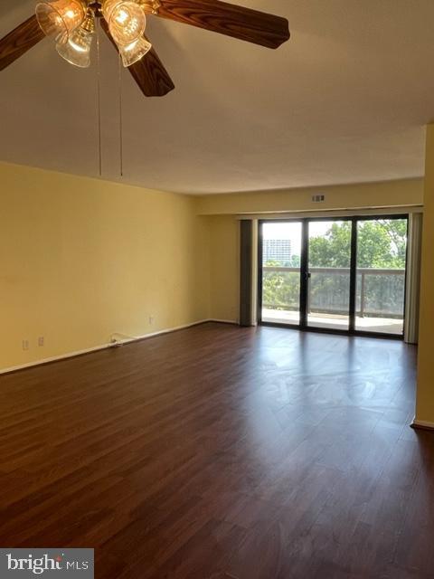 Building Photo - 309 Yoakum Pkwy