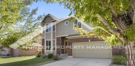 Building Photo - Beautiful 4-bedroom, 3.5-bath home with oversized 2 car garage, AC and enclosed back yard