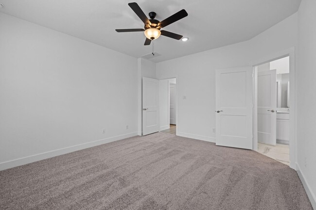 Building Photo - 1312 Shaded Rock Dr