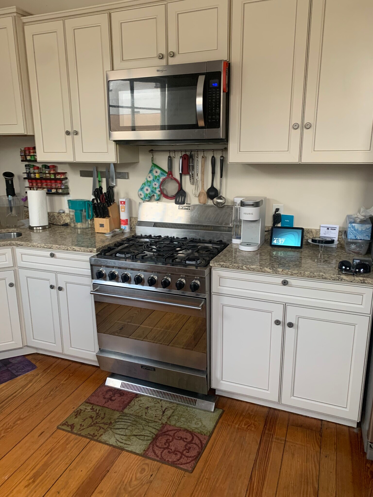 Building Photo - 245 Lincoln St