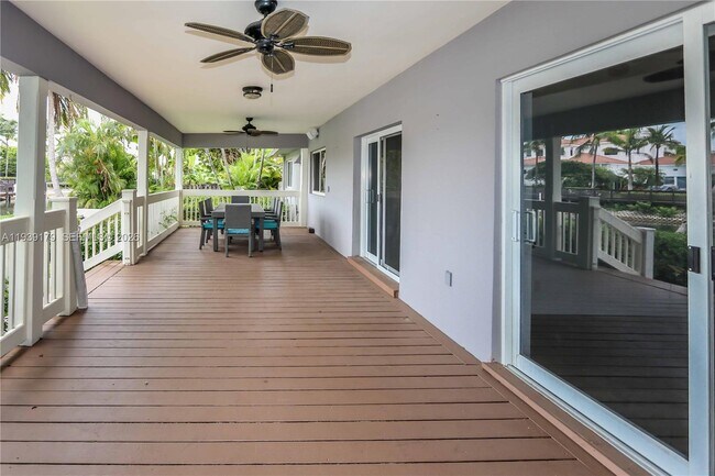 Building Photo - 1108 Washington St