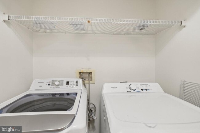 Building Photo - 8233 Ramseur Pl