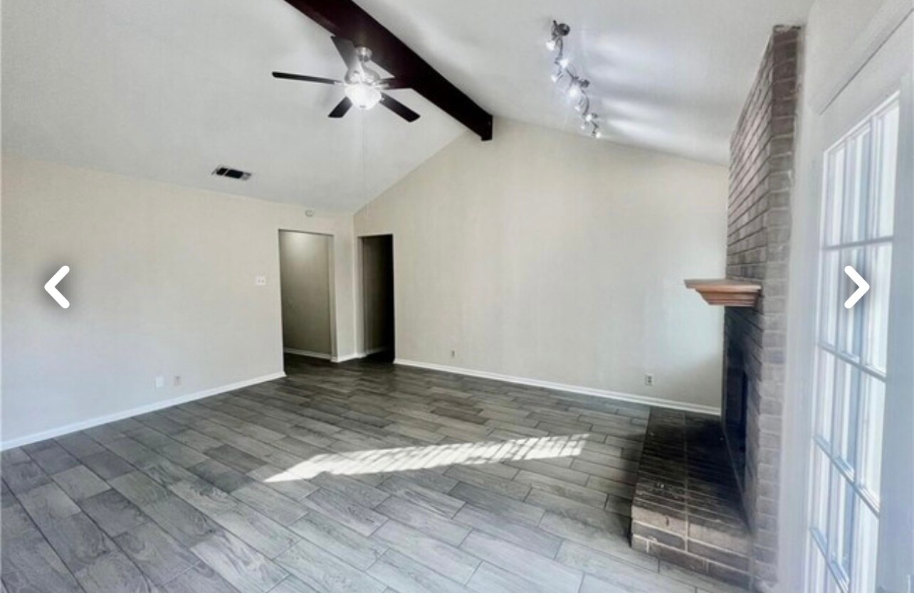 Building Photo - 1712 Ridgeway