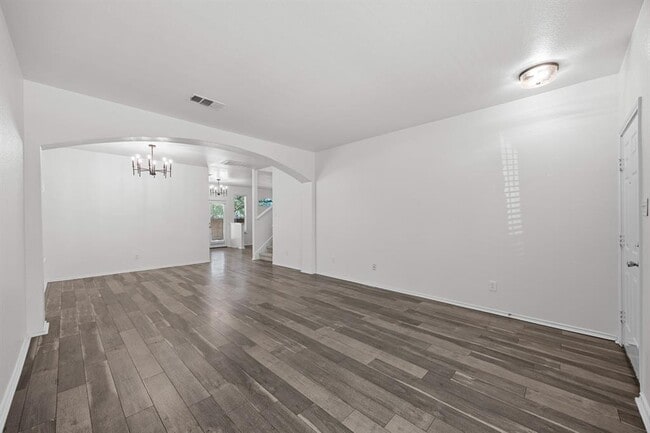 Building Photo - 10208 Laredo Dr