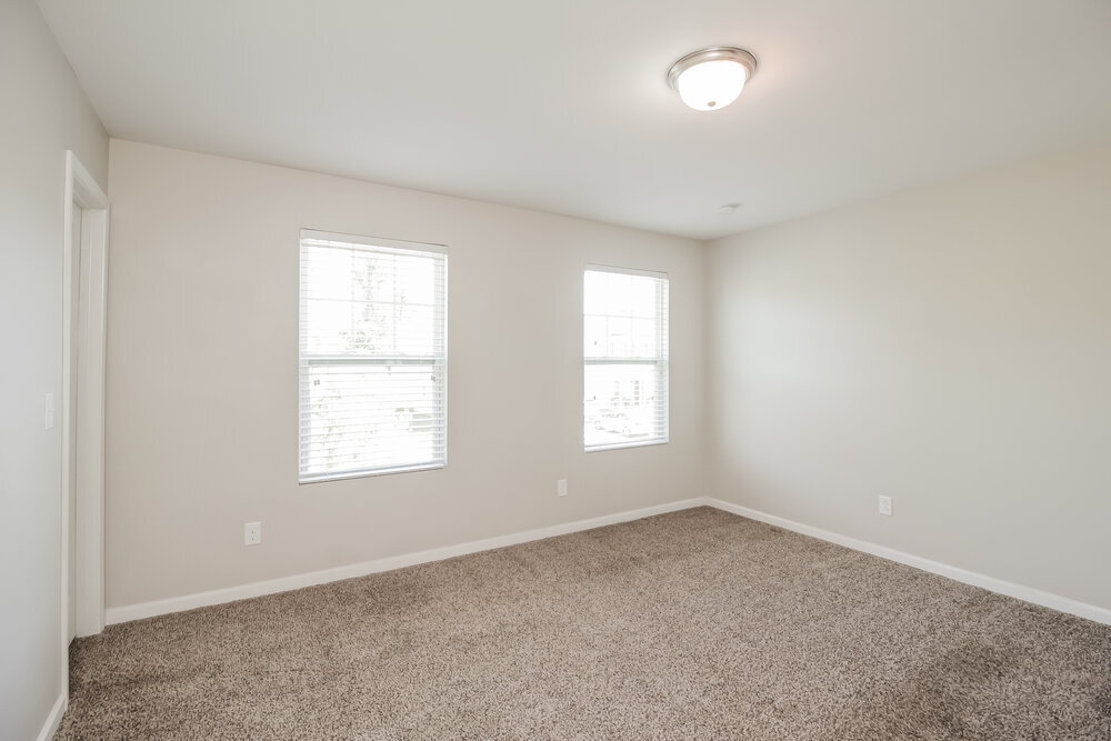 Building Photo - 330 Cornielle Ln