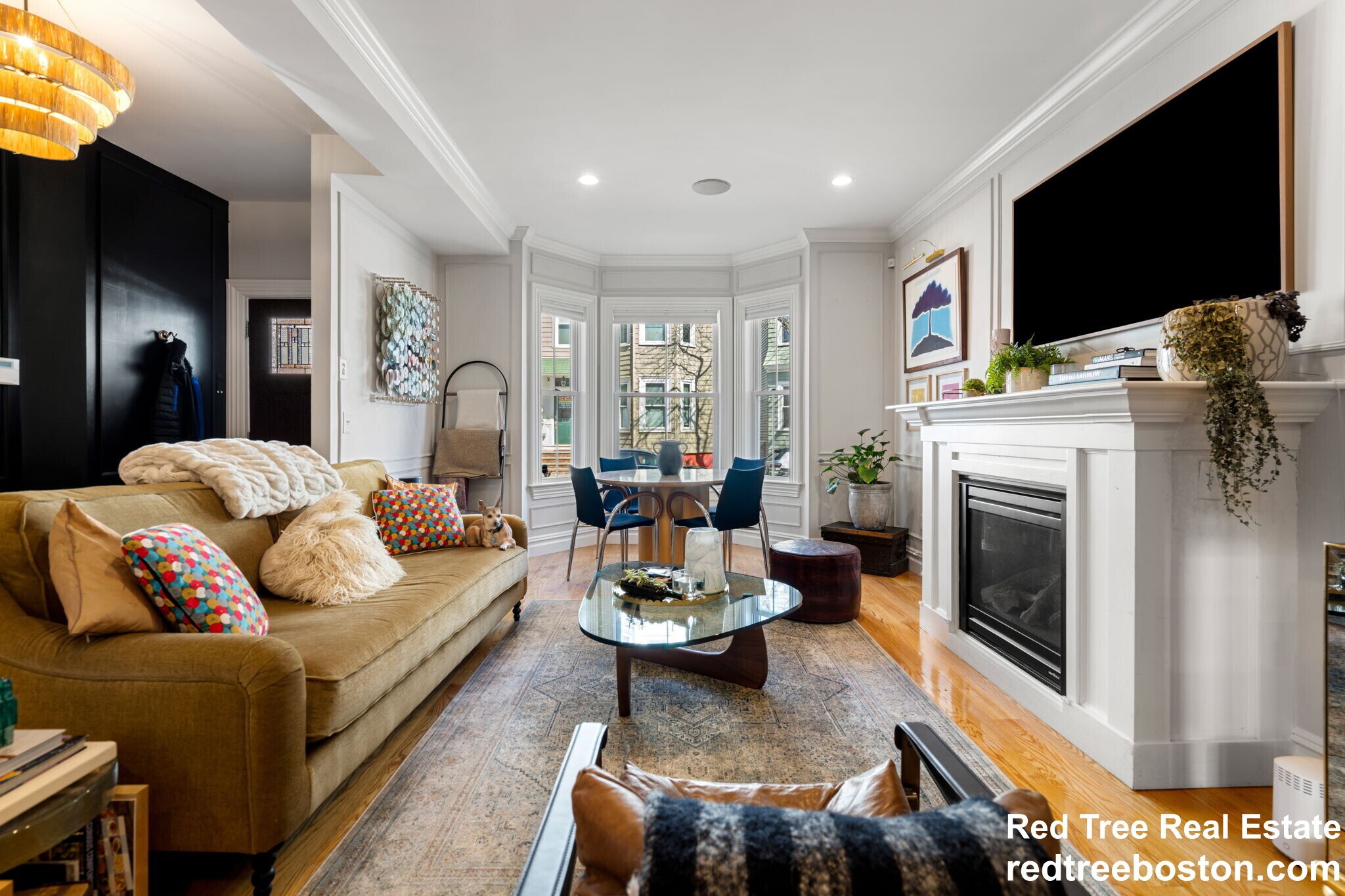 Building Photo - 687 E 6th St