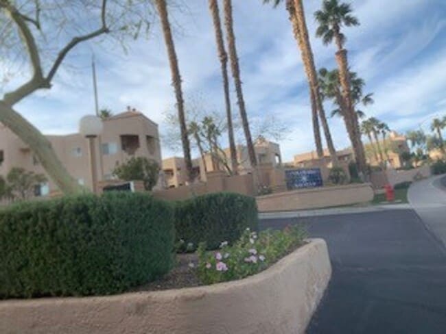 Building Photo - Updated 2 bedroom unit in Colorado Bay!!