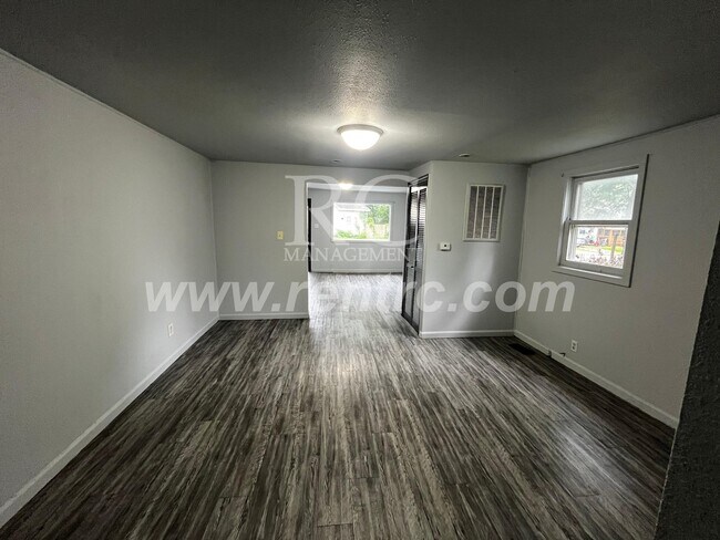Building Photo - 2609 Cannon-