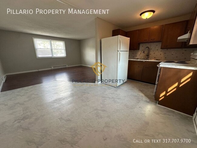 Building Photo - 130 W Howard St