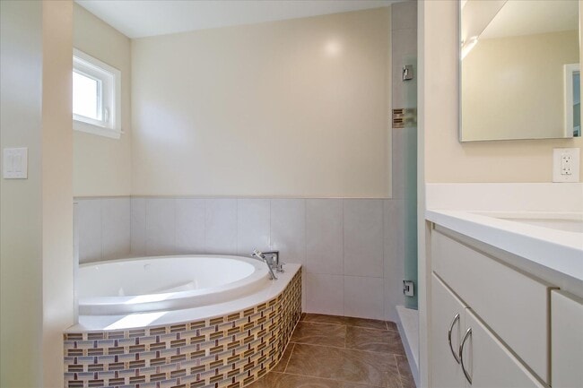 Building Photo - Beautiful Home For Rent in Cupertino with Solar, Pool and Sauna Coming Soon!