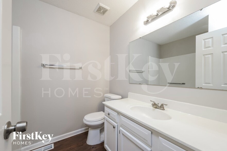 Building Photo - 107 Brookleigh Ct