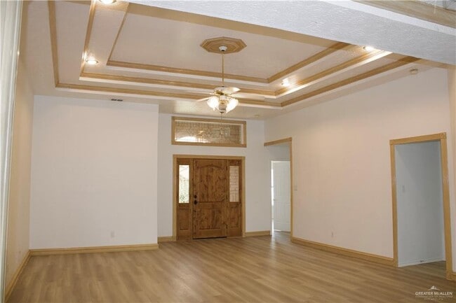 Building Photo - 5800 N 29th Ln