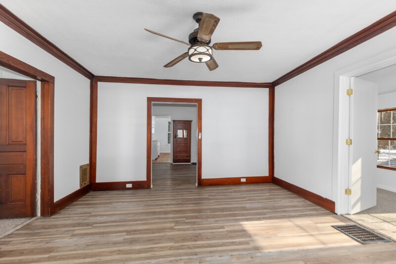 Building Photo - 210 New St