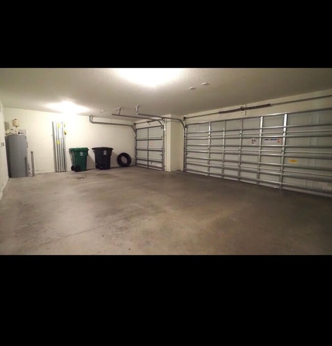 Building Photo - 1602 SE Mansfield St