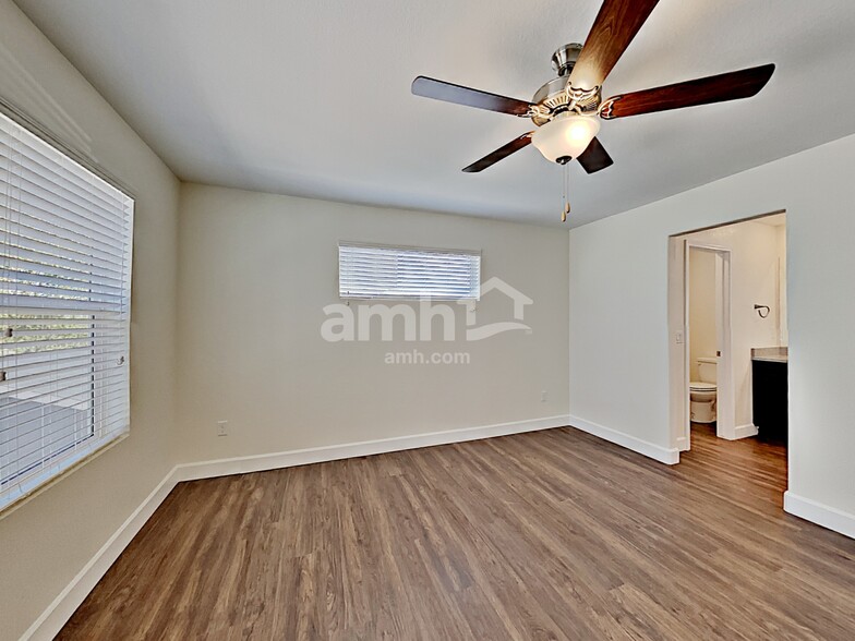 Building Photo - 4481 Crestone Peak St