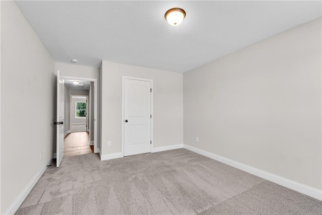 Building Photo - 2164 Savannah Dr
