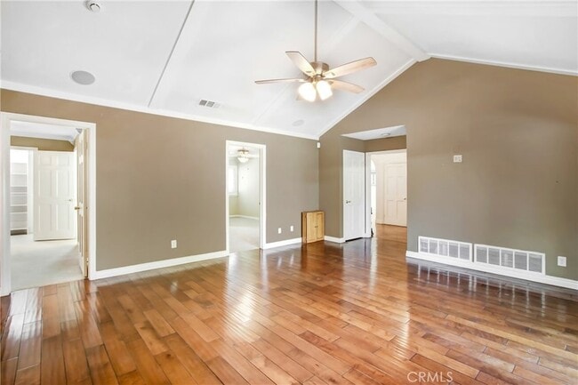 Building Photo - 10818 Hillside Rd