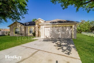 Building Photo - 711 Hamster Way