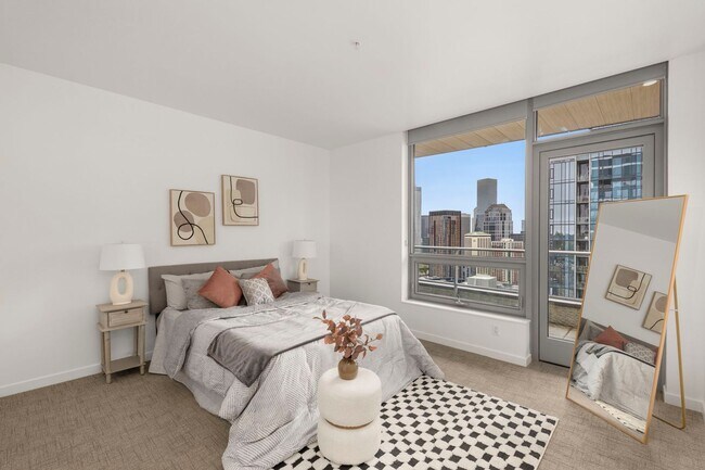 Building Photo - Great Nexus Condo For Rent