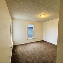 Building Photo - 3103 S 54th St