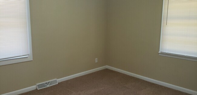 Building Photo - Coming Soon!! Updated 3-Bedroom Home with ...