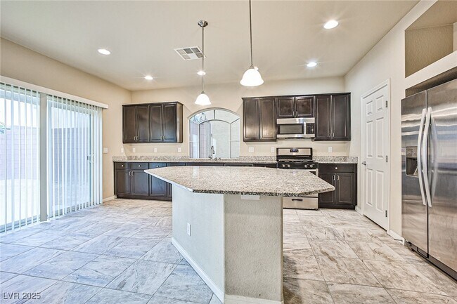 Building Photo - 7230 Summit Lake Ct