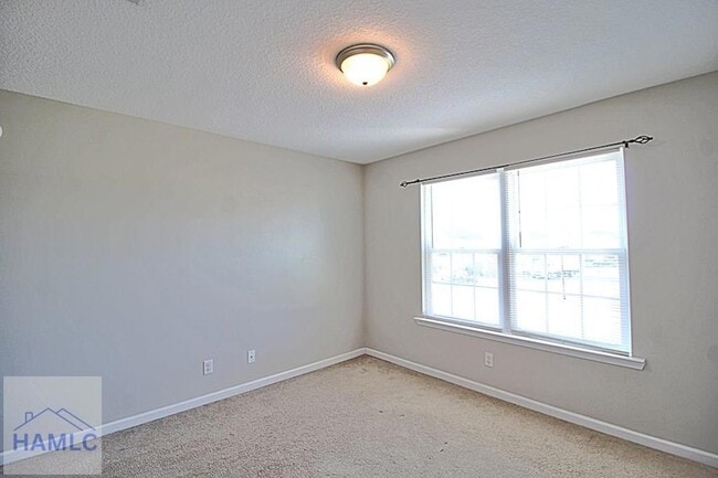 Building Photo - 1301 Windrow Dr