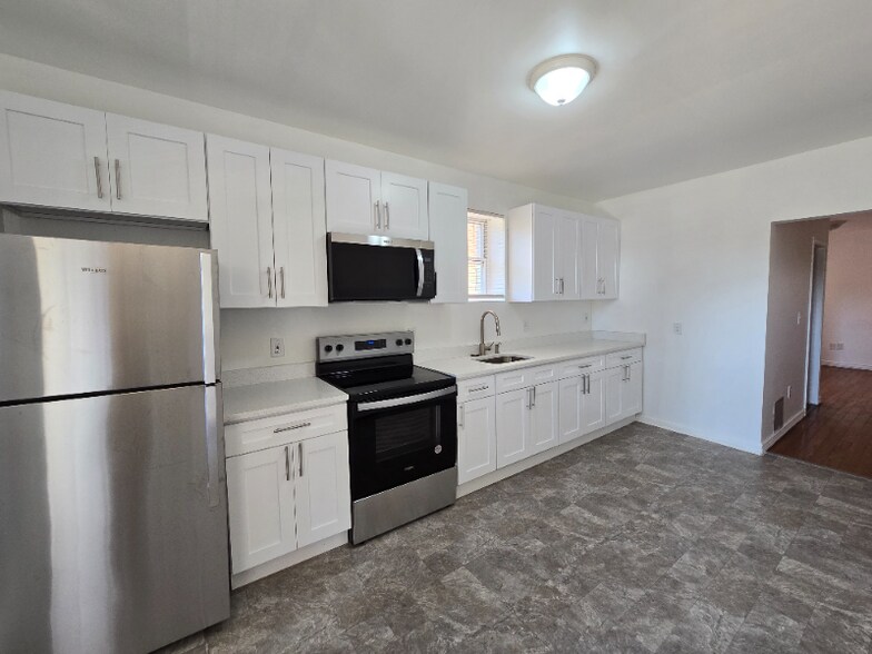 Building Photo - 101-103-103 Shultas Pl
