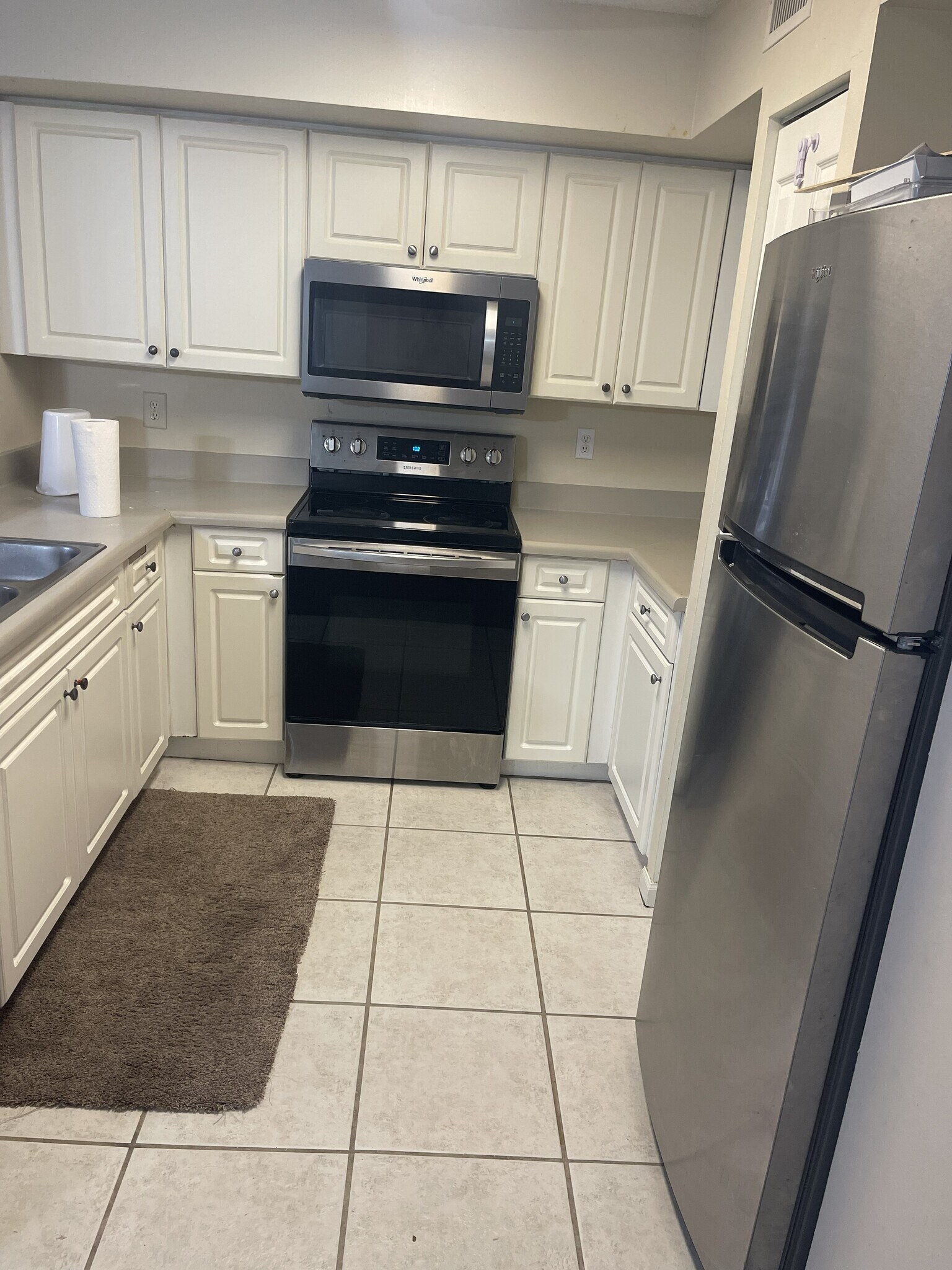 all stainless appliances - 1250 Wildwood Lakes Blvd
