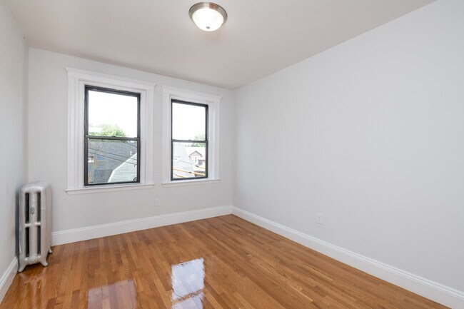 Building Photo - 12 Elko St