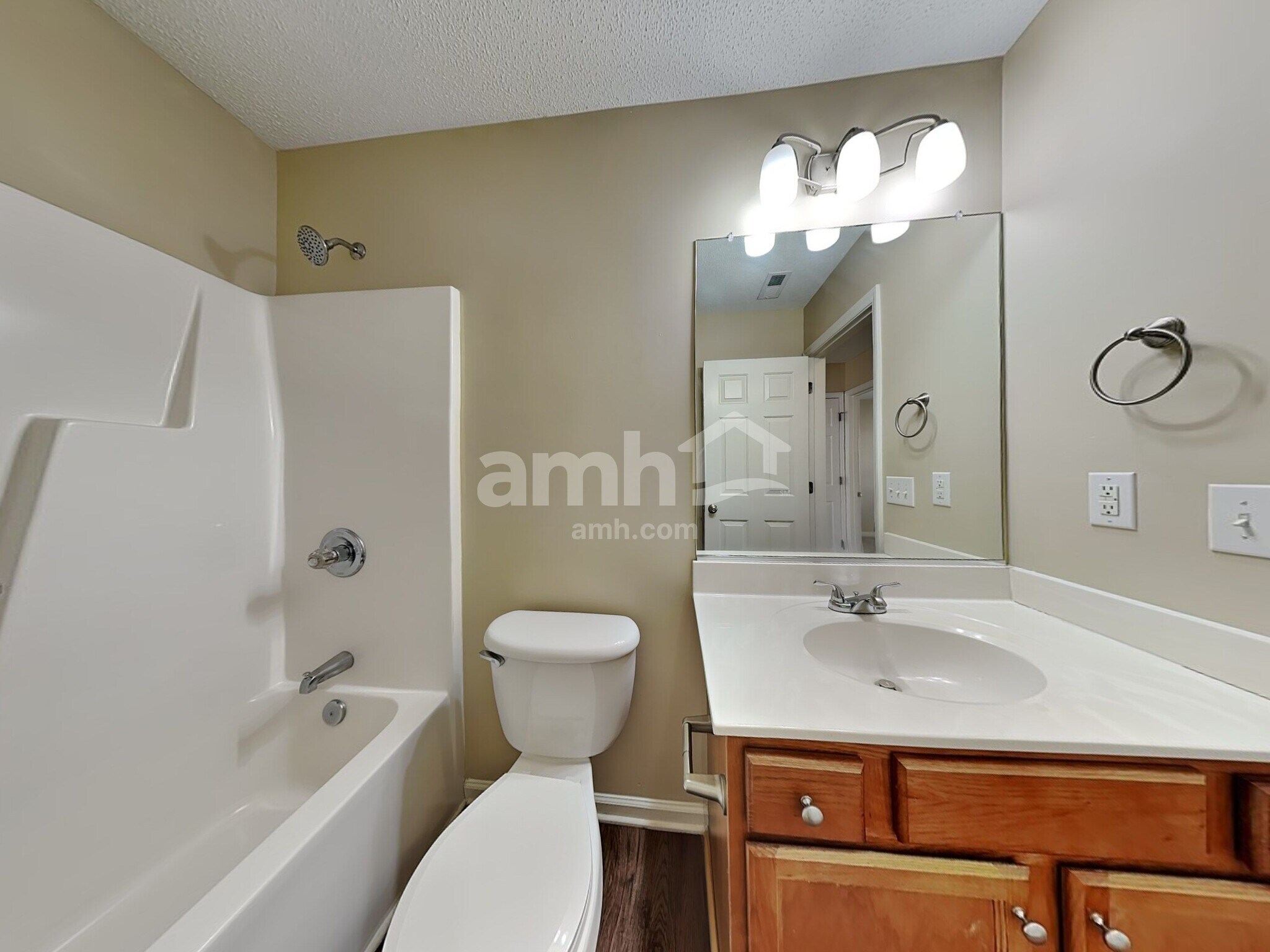 Building Photo - 4952 Lighthouse Ct