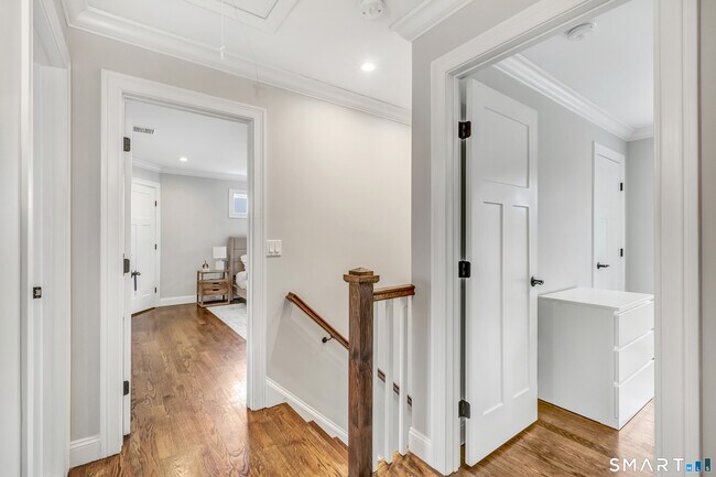 Building Photo - 44 Morehouse Hwy