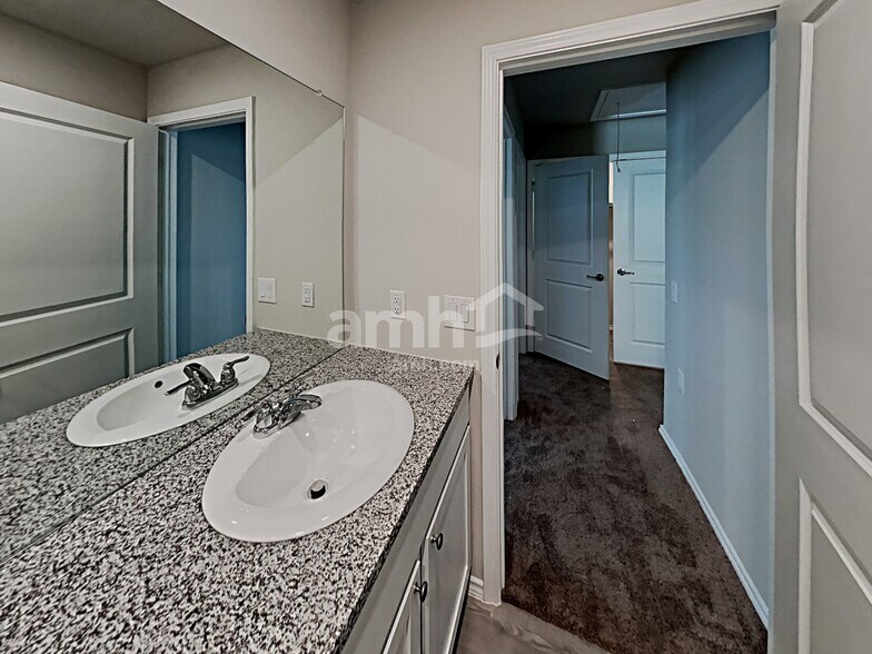 Building Photo - 7330 Rosada Way