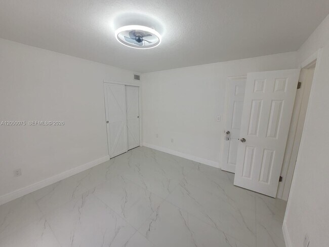 Building Photo - 3831 SW 79th Ave