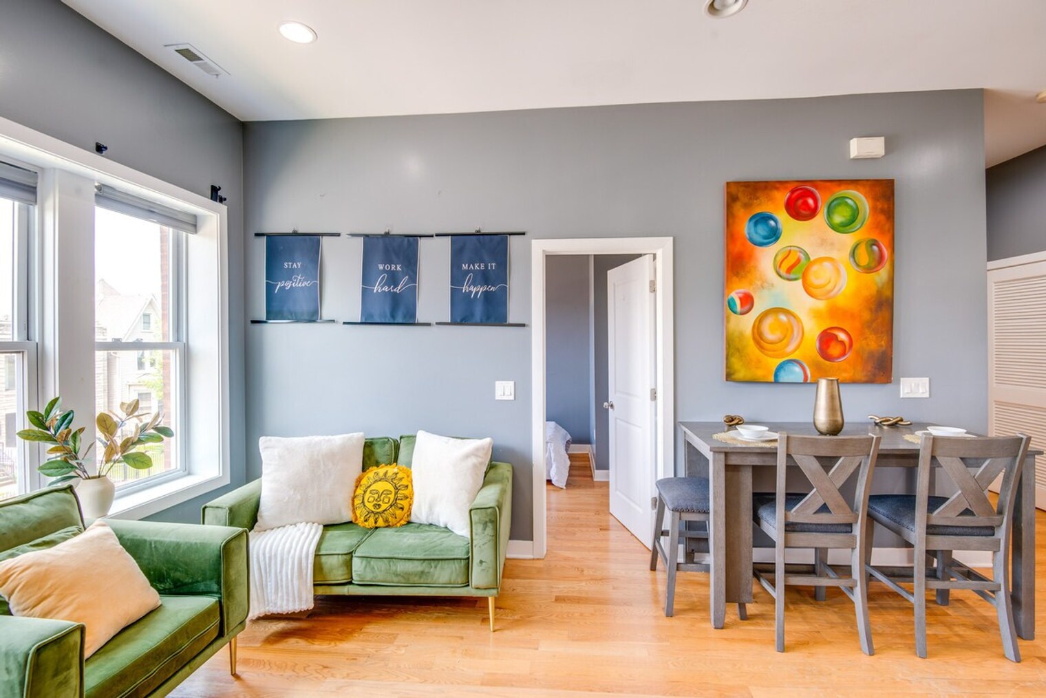 Building Photo - 4241 S Langley Ave