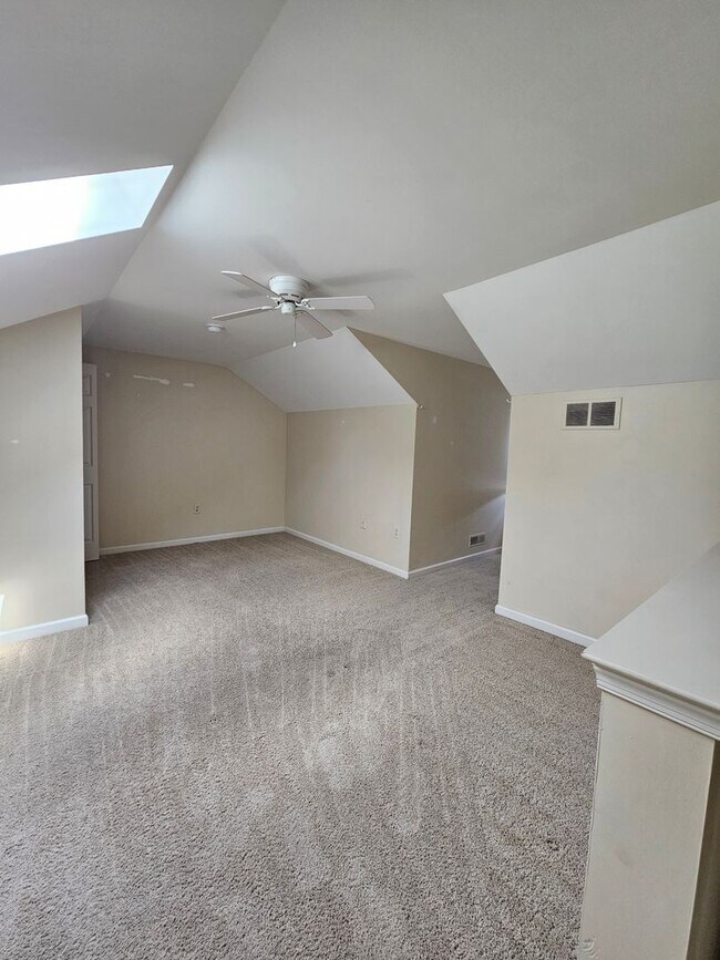 Building Photo - 505 Indian Rock Cir